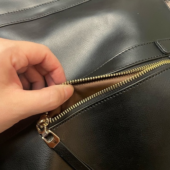 Kattee Black Leather Purse with Silky Brown Interior EUC - Picture 2 of 7